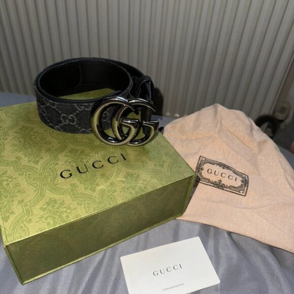 Men’s Shinny Black Gucci Belt Sz